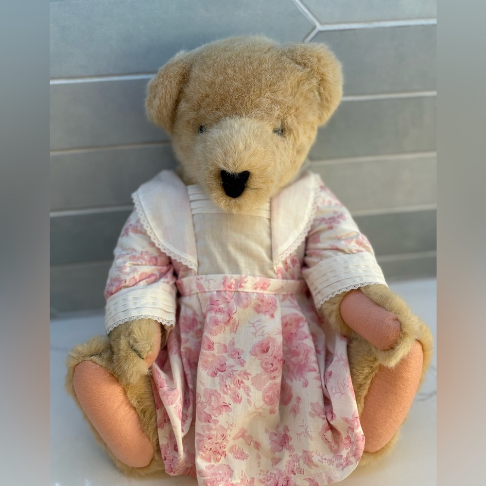 Vintage 1982 North American Bear Compamy 18" Jointed Mama Bear Plush